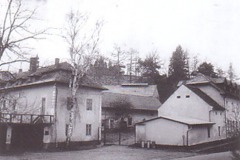 kamyk-nad-vltavou-03