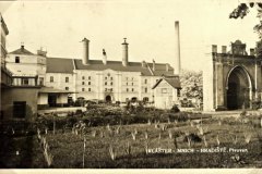 klášter-hradiště-Historické-pohlednice-ze-sbírek-pivovaru-Klášter-09