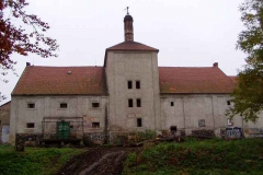 Lobkovice_autor_J._Pechánek_2004_01