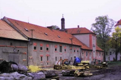 Lobkovice_autor_J._Pechánek_2004_02