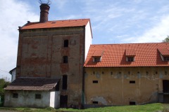 Lochovice-autor-Jiří-Pertlík-květen-2008-07