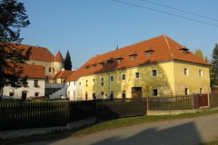 Louňovice pod Blaníkem 03