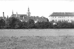 Lovosice-Pivovar-se-zamkem