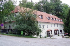Mníšek_pod_Brdy_autor_J._Pechánek_-_červenec_2004_05