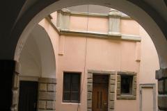 Praha-U-dvou-zlatych-medvedu-04
