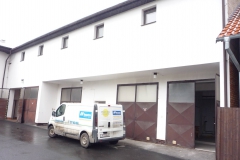 stahlavice_budova