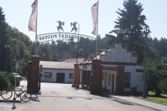 Velké-Popovice-autor-Filip-Vrána-léto-2009-02