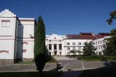 Velké-Popovice-autor-Filip-Vrána-léto-2009-04