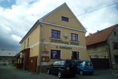 mutejovice_budova