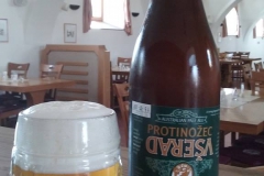 vserad_protinozec