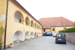 zbraslavice_budova01