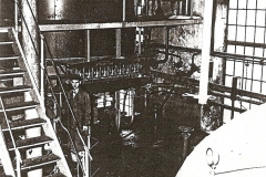 Plasy Zámecký pivovar historické snímky (Luděk Gasseldorfer , archiv p. Štruncové) scezování