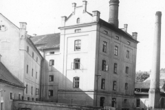 Plasy Zámecký pivovar historické snímky sladovna - foto SOA