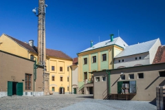 zatec_budova02